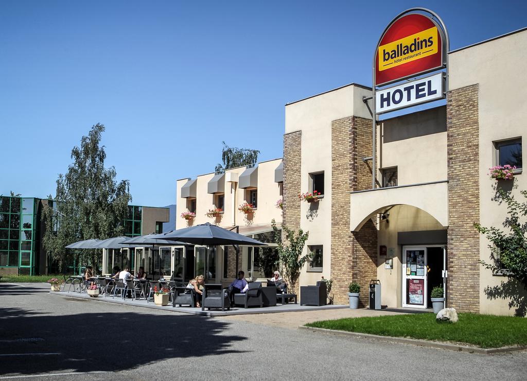 Initial By Balladins Geneve / St-Genis-Pouilly Saint-Genis-Pouilly Exterior photo